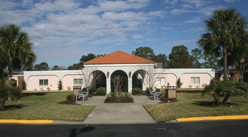 SENIOR CARE CENTER - BRUNSWICK nursing home in BRUNSWICK, GA - Photo 3 of 5