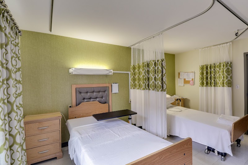 AVALON CARE CENTER - HONOLULU, LLC nursing home in HONOLULU, HI - Photo 4 of 5