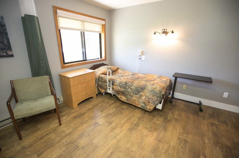 OWYHEE HEALTH & REHABILITATION CENTER nursing home in HOMEDALE, ID - Photo 4 of 10