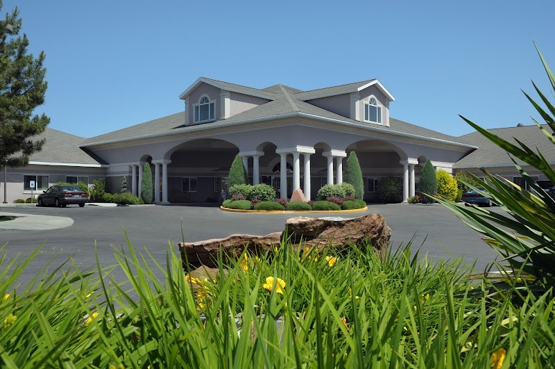 LIFE CARE CENTER OF TREASURE VALLEY nursing home in BOISE, ID - Photo 2 of 10