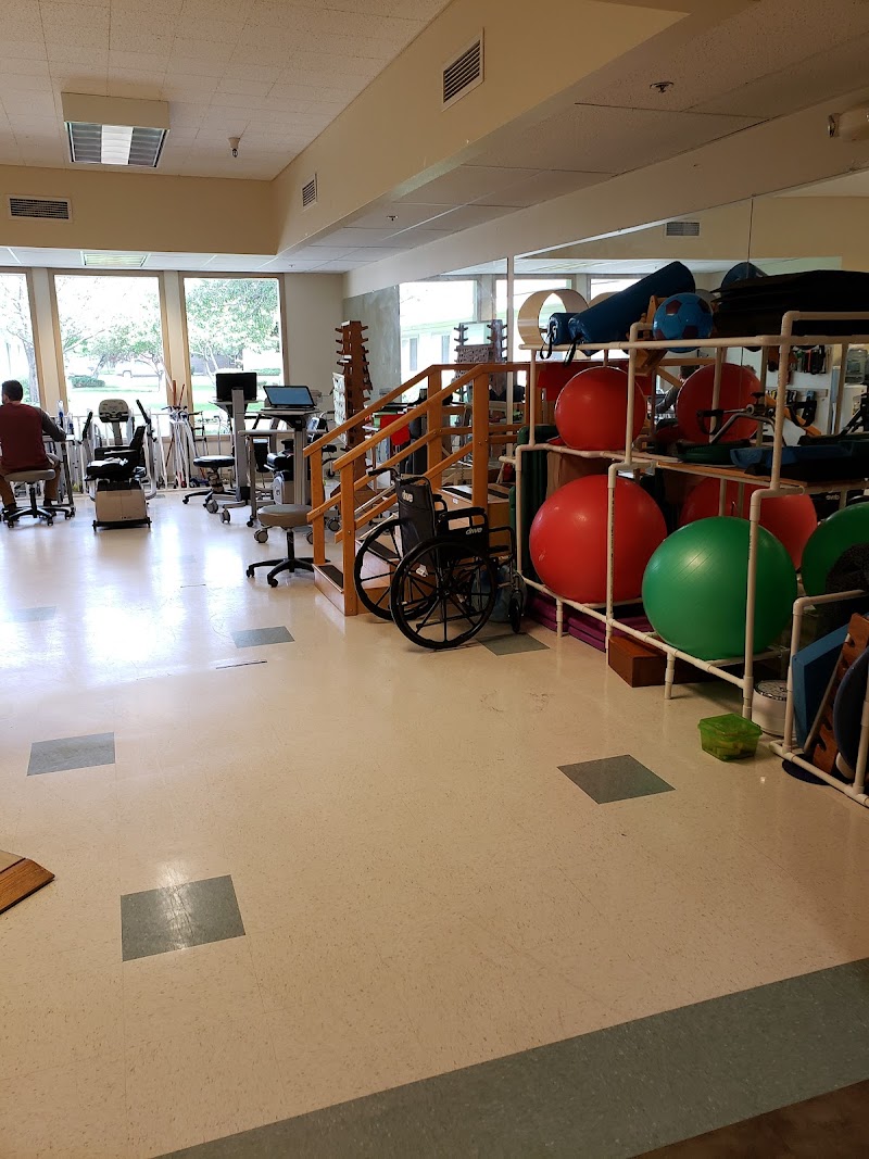 CREEKSIDE TRANSITIONAL CARE AND REHABILITATION nursing home in MERIDIAN, ID - Photo 4 of 5
