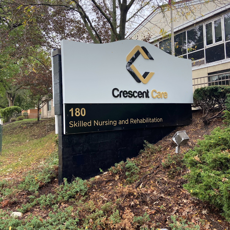 CRESCENT CARE OF ELGIN nursing home in ELGIN, IL - Photo 3 of 5