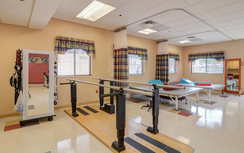 PEARL OF NAPERVILLE, THE nursing home in NAPERVILLE, IL - Photo 4 of 5