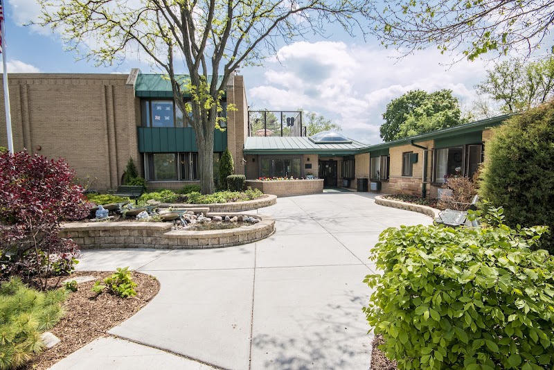 ELMHURST EXTENDED CARE CENTER nursing home in ELMHURST, IL - Photo 3 of 5