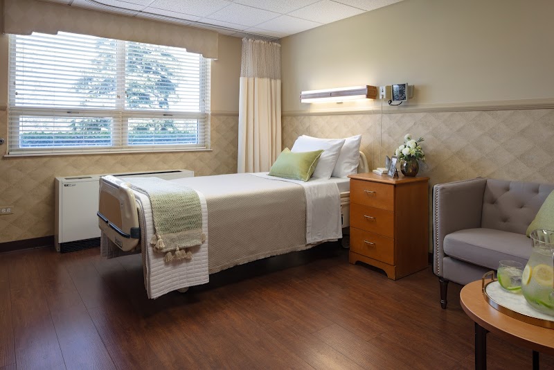 BELLA TERRA MORTON GROVE nursing home in MORTON GROVE, IL - Photo 2 of 5