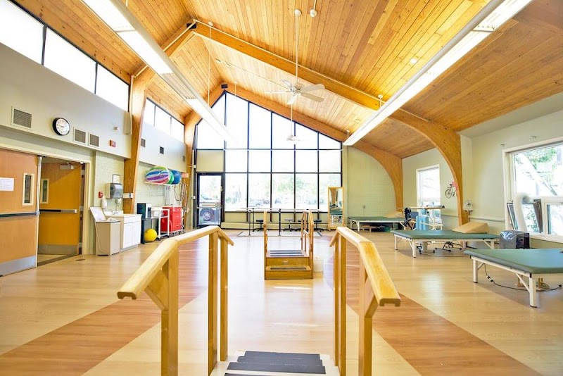 BURBANK REHABILITATION CENTER nursing home in BURBANK, IL - Photo 3 of 5