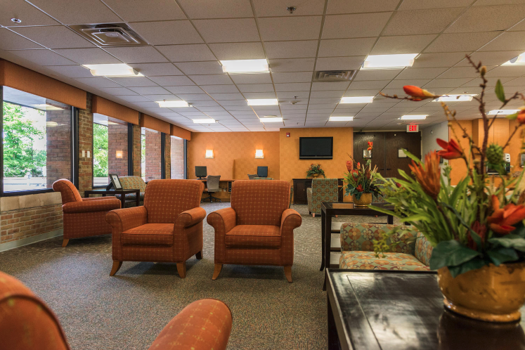 PEARL OF HINSDALE, THE nursing home in HINSDALE, IL - Photo 2 of 5
