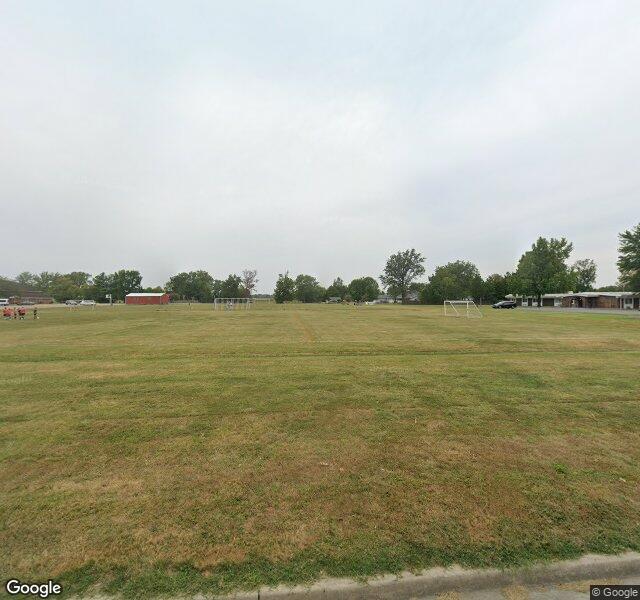 DOCTORS NURSING & REHAB CENTER nursing home in SALEM, IL - Photo 4 of 5