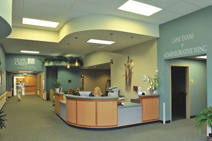 HOPE CREEK NURSING & REHAB nursing home in EAST MOLINE, IL - Photo 3 of 5