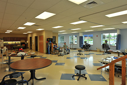 HOPE CREEK NURSING & REHAB nursing home in EAST MOLINE, IL - Photo 5 of 5