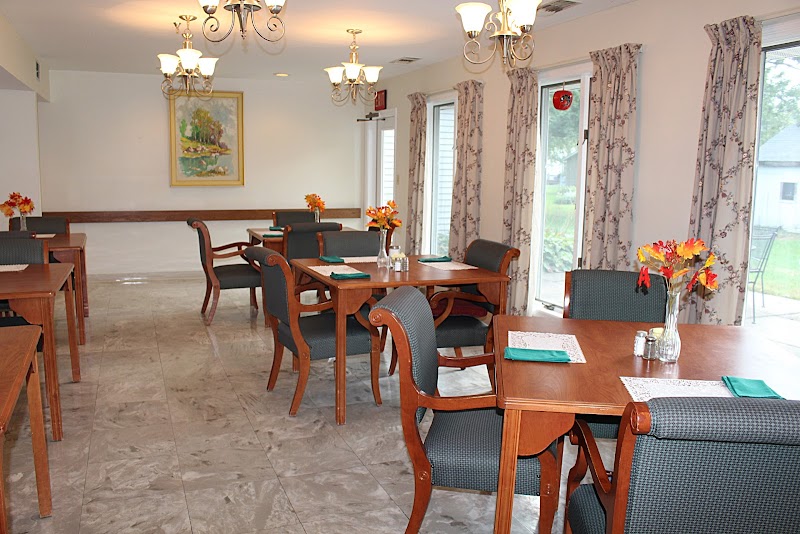 LITCHFIELD HEALTH & REHAB CENTER nursing home in LITCHFIELD, IL - Photo 4 of 10