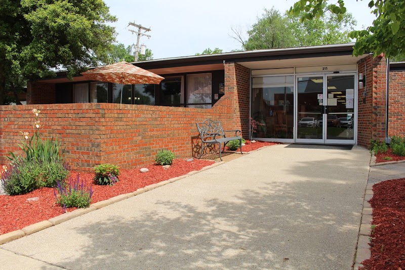 STAUNTON HEALTH AND REHAB CTR nursing home in STAUNTON, IL - Photo 2 of 5