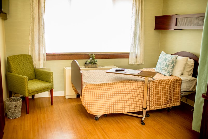 SYMPHONY NORTHWOODS nursing home in BELVIDERE, IL - Photo 2 of 5
