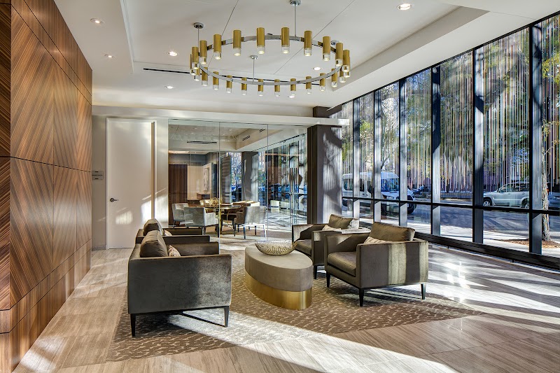 WARREN BARR GOLD COAST nursing home in CHICAGO, IL - Photo 3 of 5