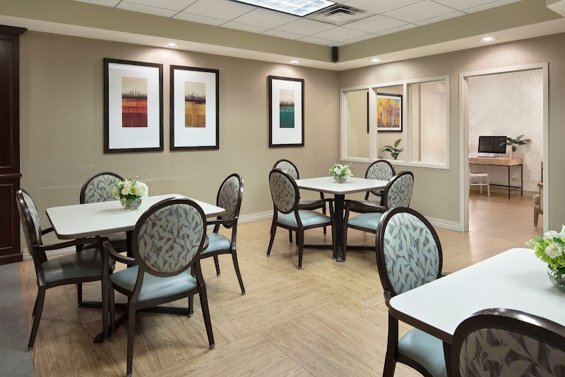 GROVE OF ELMHURST, THE nursing home in ELMHURST, IL - Photo 2 of 5