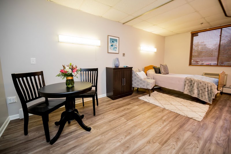 PEARL OF ROLLING MEADOWS,THE nursing home in ROLLING MEADOWS, IL - Photo 4 of 5