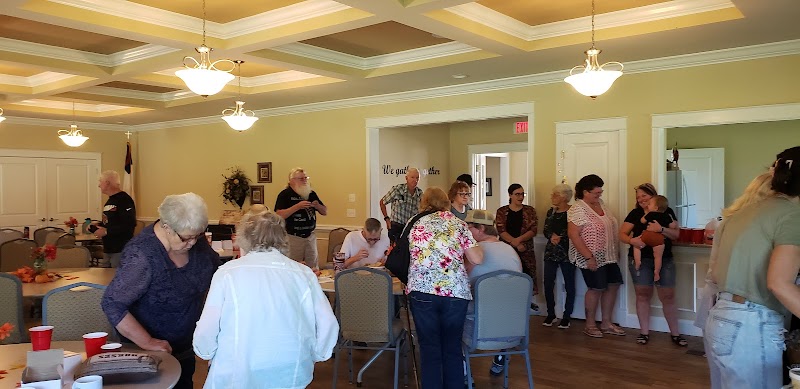 LUTHERAN CARE CENTER nursing home in ALTAMONT, IL - Photo 2 of 10