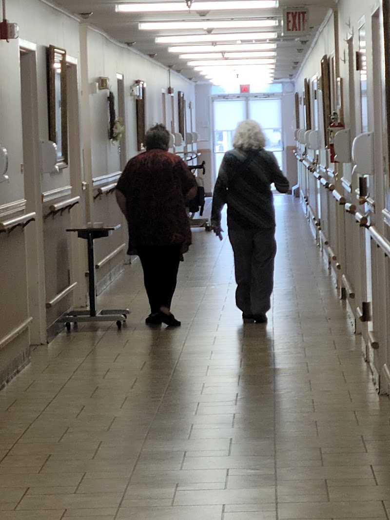 LUTHERAN CARE CENTER nursing home in ALTAMONT, IL - Photo 5 of 10