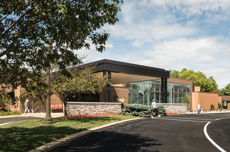 CLARK-LINDSEY VILLAGE nursing home in URBANA, IL - Photo 2 of 5