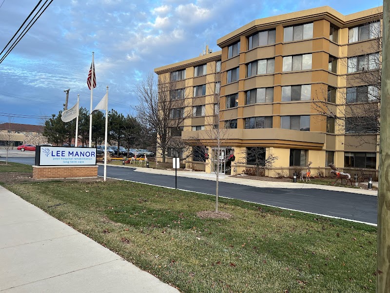 LEE MANOR nursing home in DES PLAINES, IL - Photo 3 of 5