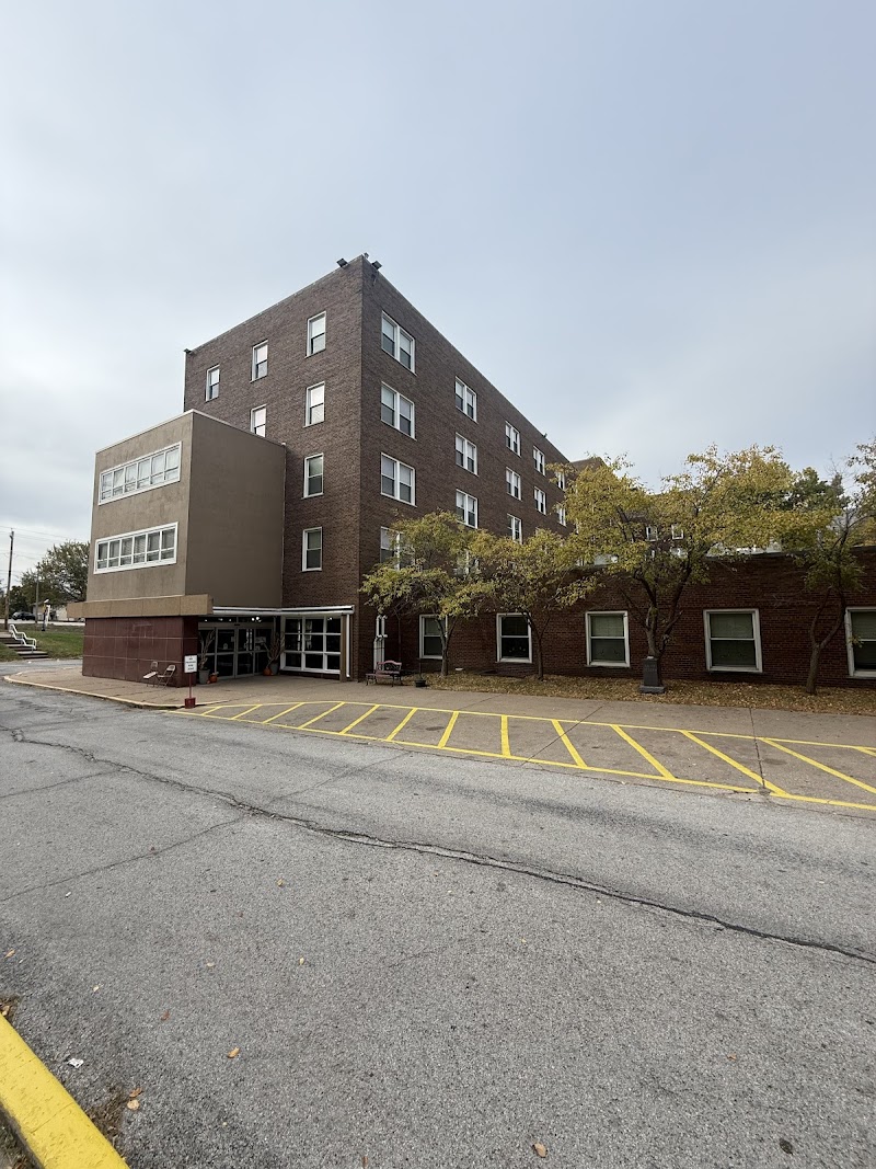 ST ANTHONY'S NSG & REHAB CTR nursing home in ROCK ISLAND, IL - Photo 2 of 5