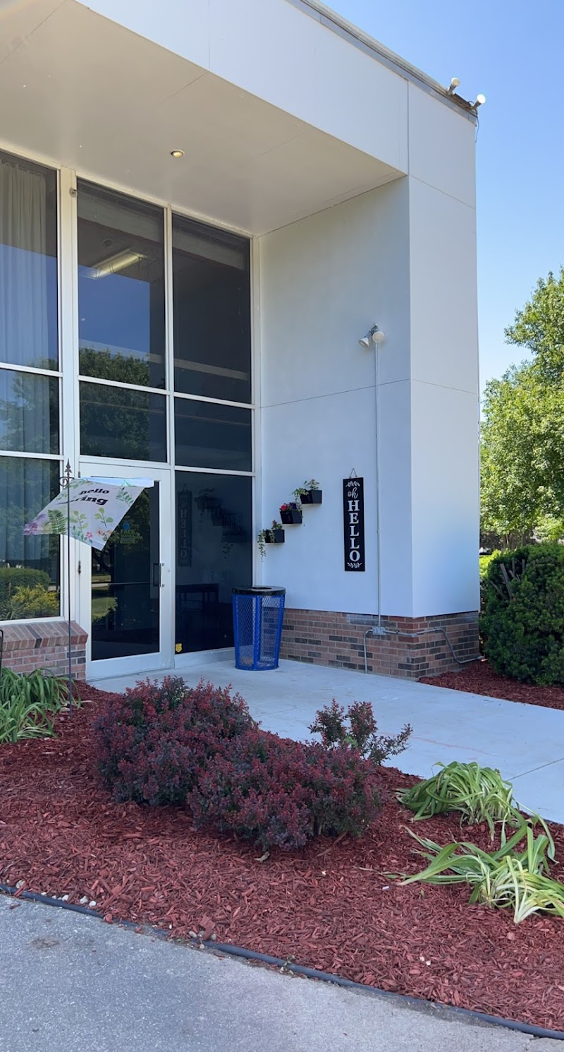 AVENUES AT ROYAL OAK nursing home in KEWANEE, IL - Photo 5 of 5