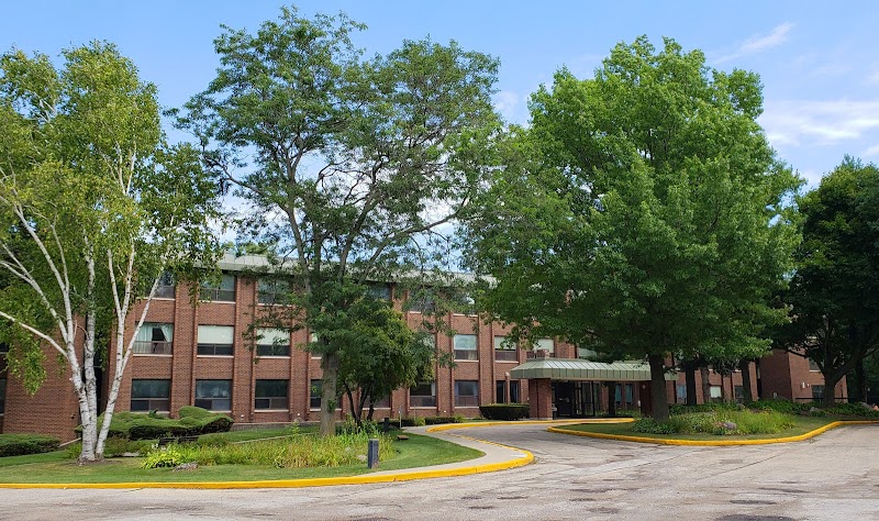 CLARIDGE HEALTHCARE CENTER nursing home in LAKE BLUFF, IL - Photo 4 of 5