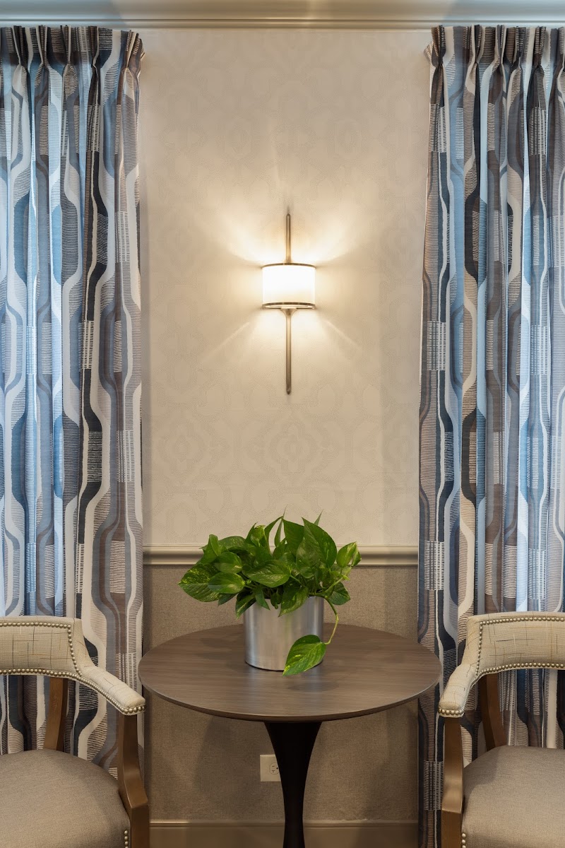 ALDEN LAKELAND REHAB & HCC nursing home in CHICAGO, IL - Photo 4 of 5