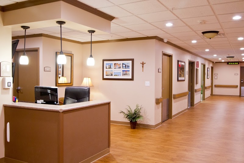 QUINCY HEALTHCARE & SR LIVING nursing home in QUINCY, IL - Photo 4 of 5
