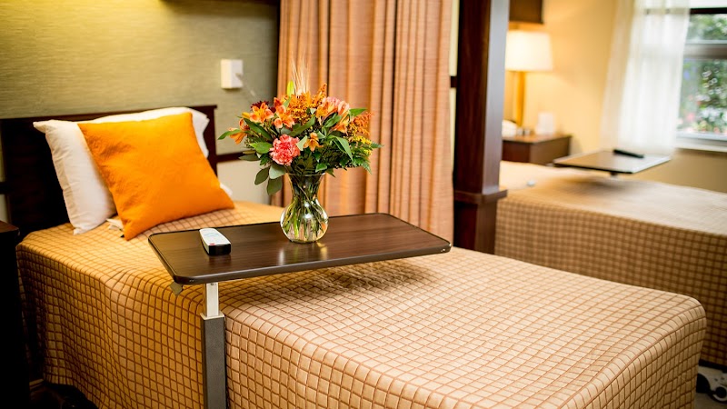 PEARL OF ORCHARD VALLEY nursing home in AURORA, IL - Photo 2 of 5