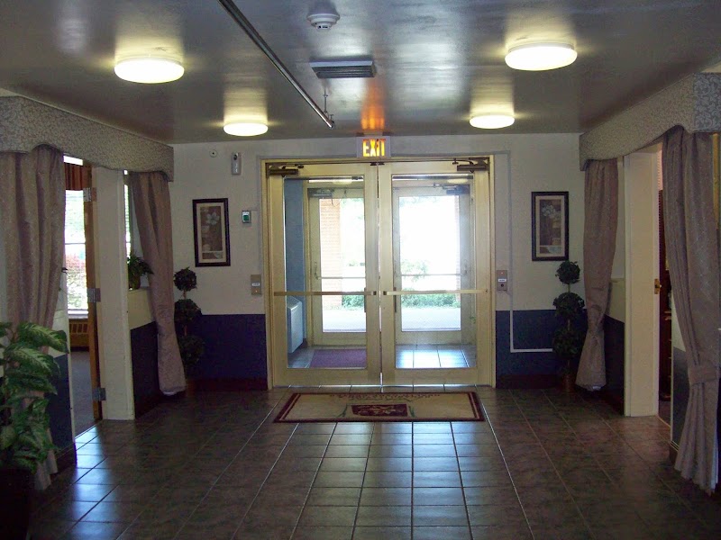 NOKOMIS HC & SENIOR LIVING nursing home in NOKOMIS, IL - Photo 5 of 5