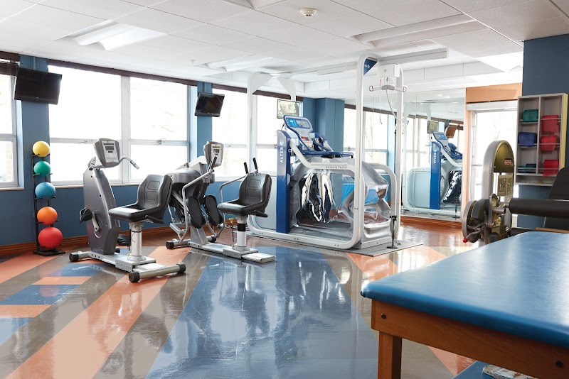 ELEVATE CARE CHICAGO NORTH nursing home in CHICAGO, IL - Photo 5 of 5