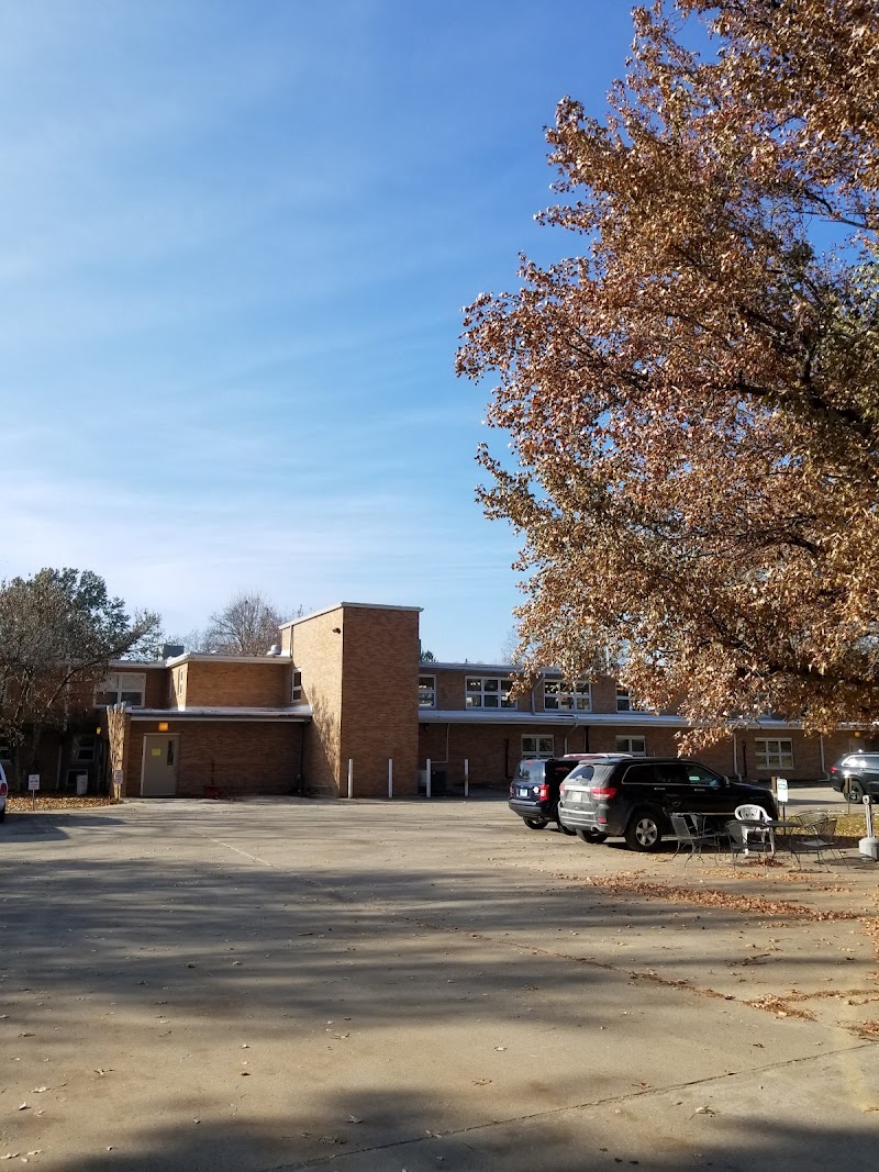 RUSHVILLE NURSING & REHAB CTR nursing home in RUSHVILLE, IL - Photo 5 of 5