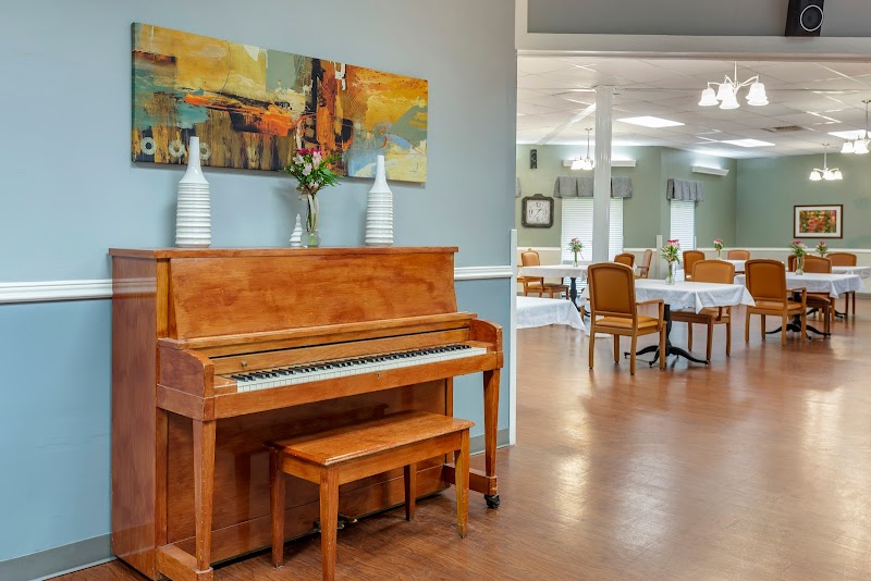 HILLSBORO REHAB & HCC nursing home in HILLSBORO, IL - Photo 5 of 5