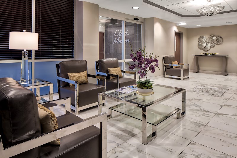 CLARK MANOR nursing home in CHICAGO, IL - Photo 2 of 5