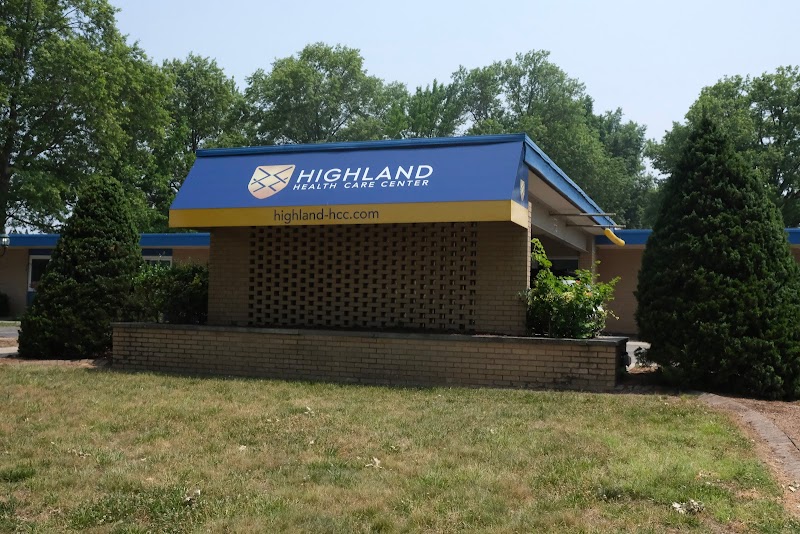 HIGHLAND HEALTH CARE CENTER nursing home in HIGHLAND, IL - Photo 4 of 5