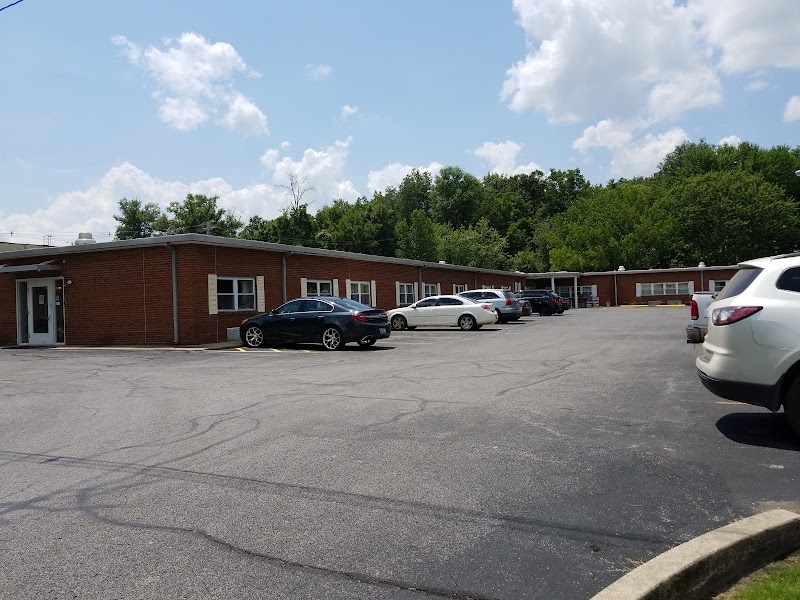 AXIOM HEALTHCARE OF MOUNT VERNON nursing home in MOUNT VERNON, IL - Photo 2 of 3