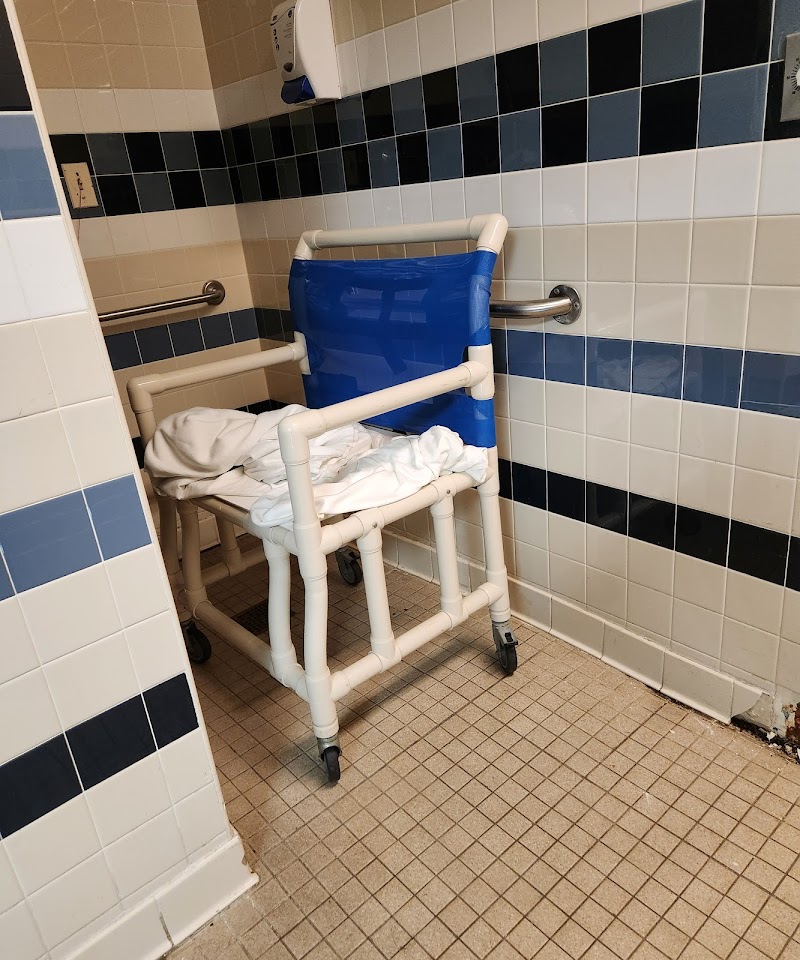 Belhaven Nursing & Rehab Center nursing home in CHICAGO, IL - Photo 4 of 5