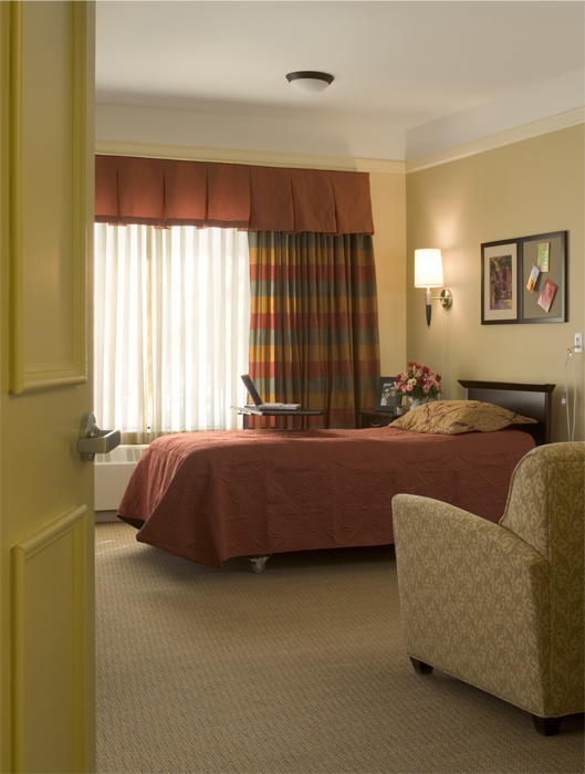 ALDEN ESTATES OF BARRINGTON nursing home in BARRINGTON, IL - Photo 4 of 5