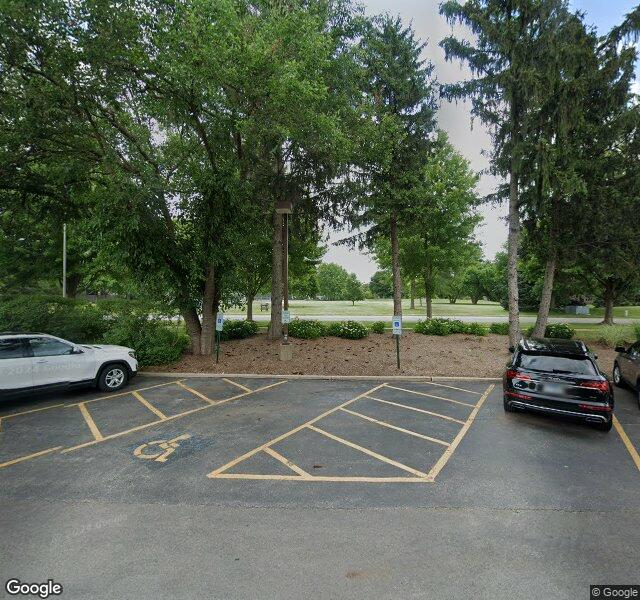 ALDEN ESTATES OF NAPERVILLE nursing home in NAPERVILLE, IL - Photo 2 of 5