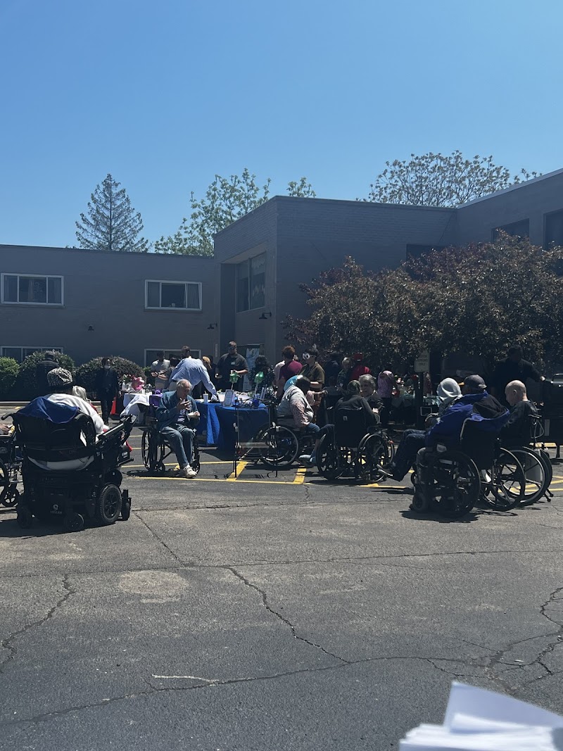 Pavilion Of Waukegan nursing home in WAUKEGAN, IL - Photo 3 of 5