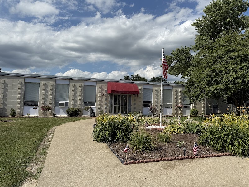 Axiom Gardens of Flora nursing home in FLORA, IL - Photo 4 of 5