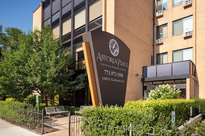 ASTORIA PLACE LIVING & REHAB nursing home in CHICAGO, IL - Photo 4 of 5