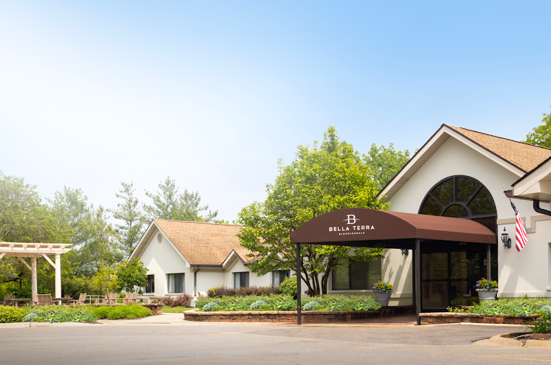 BELLA TERRA BLOOMINGDALE nursing home in BLOOMINGDALE, IL - Photo 2 of 5