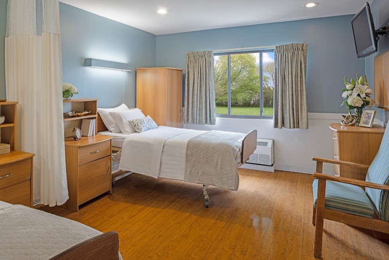 BELLA TERRA BLOOMINGDALE nursing home in BLOOMINGDALE, IL - Photo 4 of 5