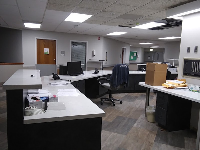 LA BELLA OF ALTON nursing home in ALTON, IL - Photo 3 of 5