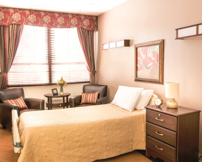 ELEVATE CARE WAUKEGAN nursing home in WAUKEGAN, IL - Photo 3 of 5