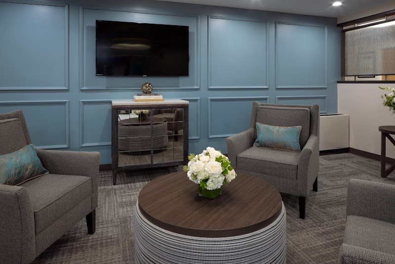 BELLA TERRA SCHAUMBURG nursing home in SCHAUMBURG, IL - Photo 4 of 5