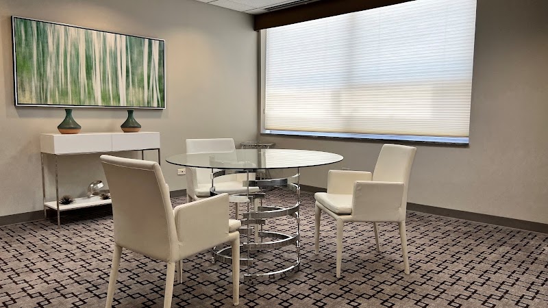 CARLTON AT THE LAKE, THE nursing home in CHICAGO, IL - Photo 3 of 5