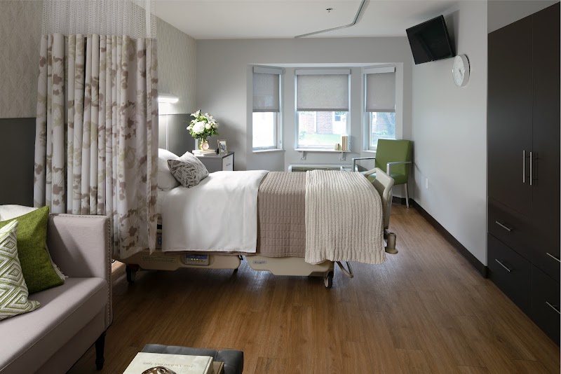 AVANTARA OF ELGIN nursing home in ELGIN, IL - Photo 4 of 5